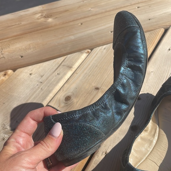 Saks Fifth Avenue leather stretch ballet flats - Picture 2 of 7